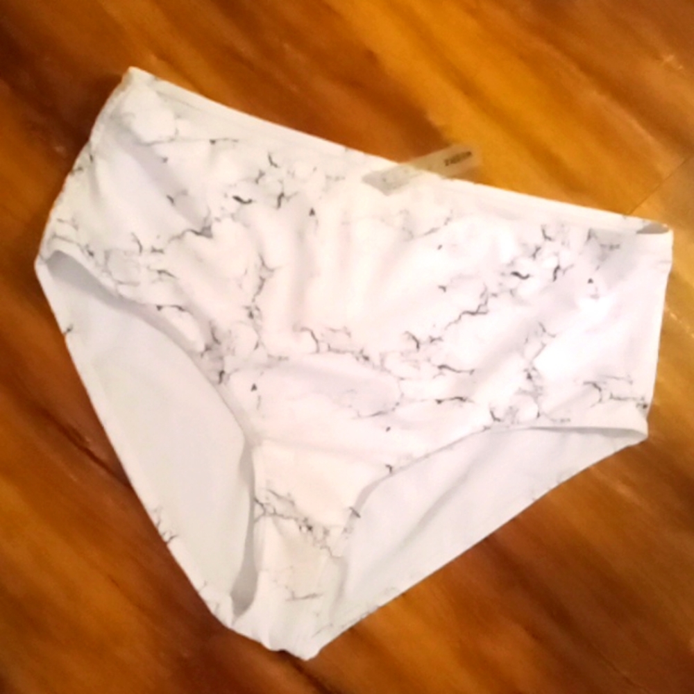 Marble bottoms